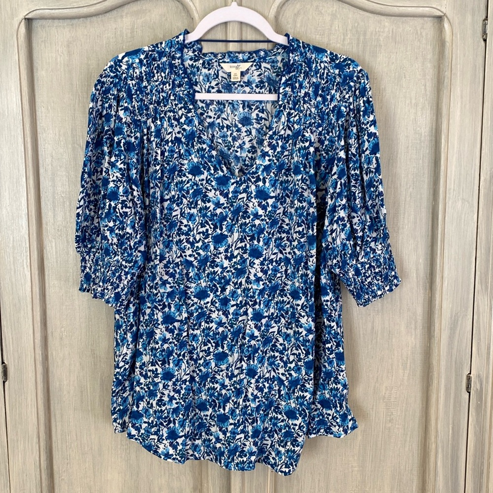 Terra & Sky Blue Floral V-Neck Peasant Blouse